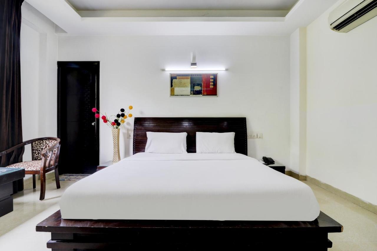 מלון Dreamz Hospitality גורגאון מראה חיצוני תמונה
