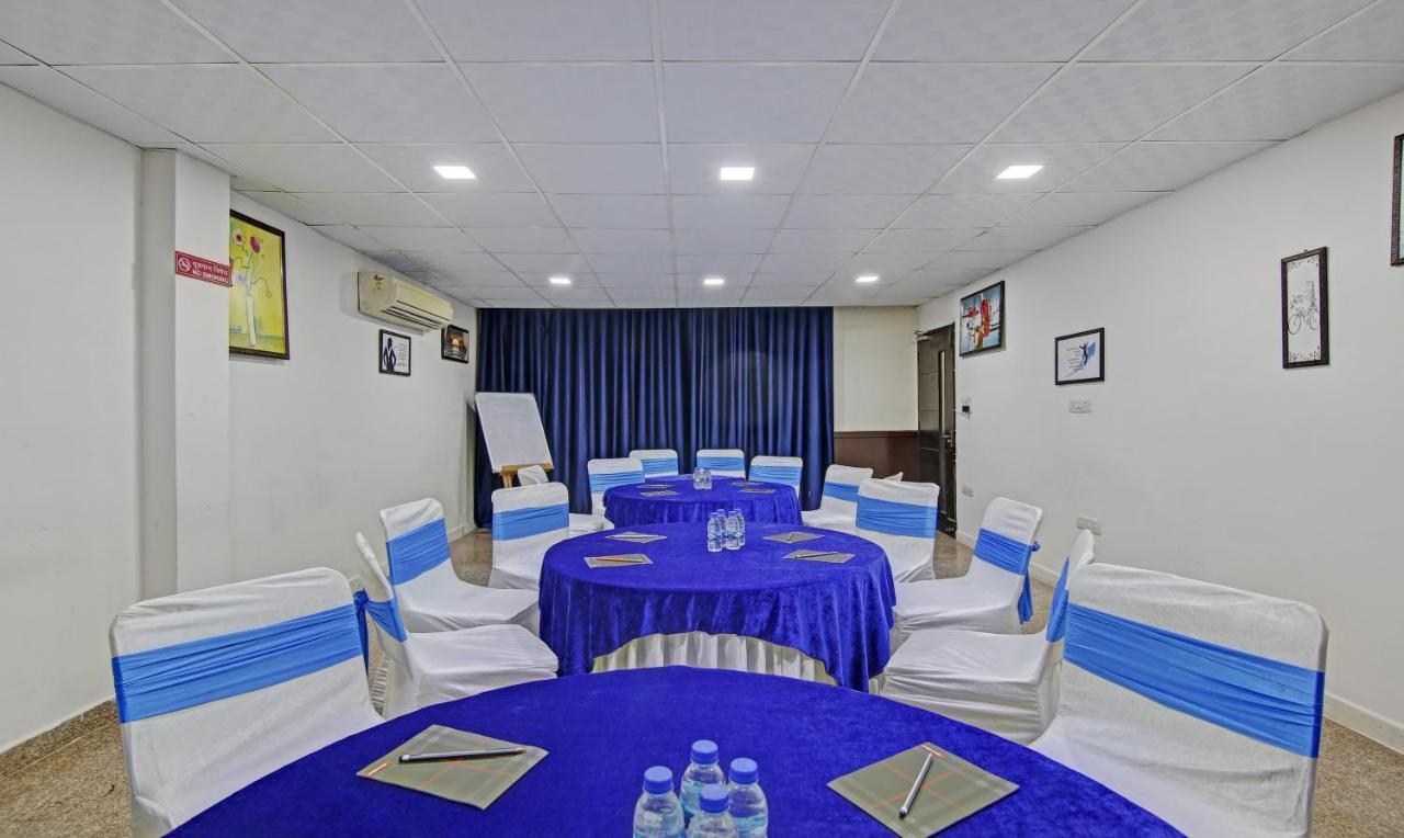 מלון Dreamz Hospitality גורגאון מראה חיצוני תמונה