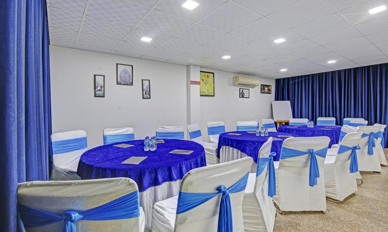 מלון Dreamz Hospitality גורגאון מראה חיצוני תמונה